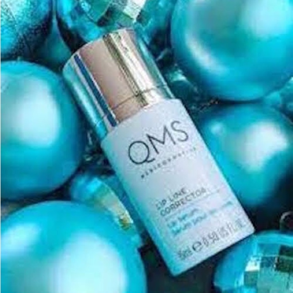 14 - NEW - QMS MEDICOSMETICSLip Line Corrector
